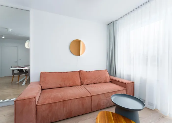 Apart111 Baltycka 22 *