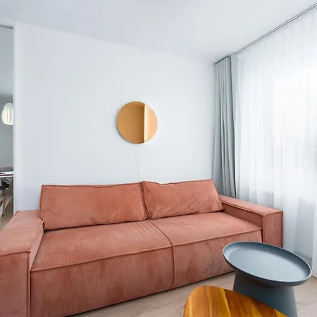 Apart111 Baltycka 22 *